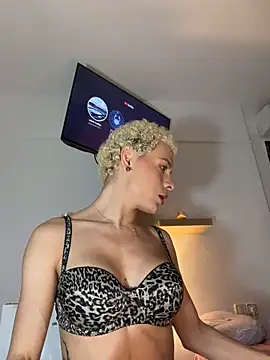 Valeriathonson online show from March 2, 12:02 am