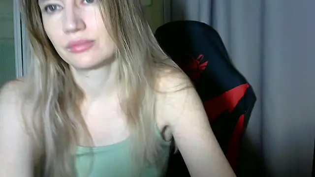 JessFoxxx online show from March 26, 3:56 am