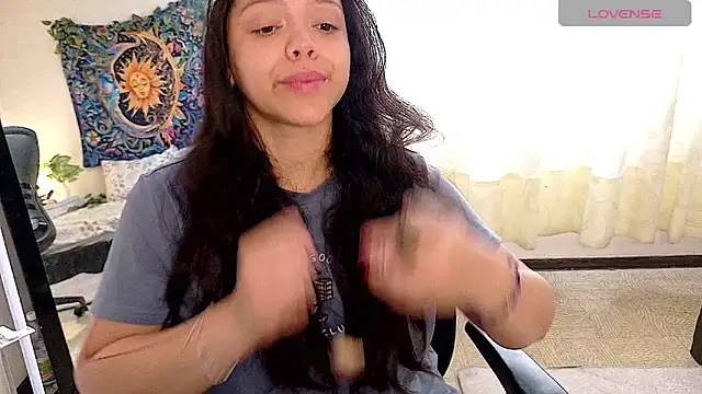 Amanda sweet online show from May 11, 1:39 pm