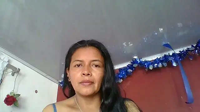 DianaOchoa  online show from January 17, 8:45 pm