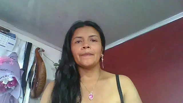 DianaOchoa  online show from May 11, 12:00 pm