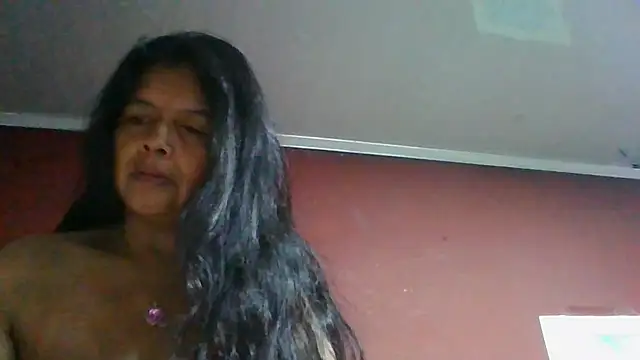 Snapshot of DianaOchoa_ chatting on June 18, 10:52 am DianaOchoa online show from June 18, 10:52 am