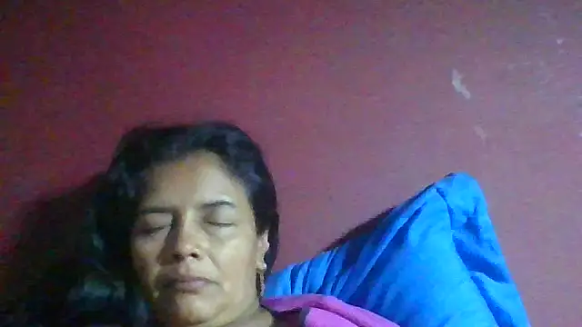 Snapshot of DianaOchoa_ chatting on June 25, 8:30 am DianaOchoa online show from June 25, 8:30 am