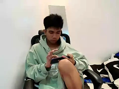 Snapshot of Ur_pinoyhotbrix chatting on November 21, 5:33 pm Ur pinoyhotbrix online show from November 21, 5:33 pm