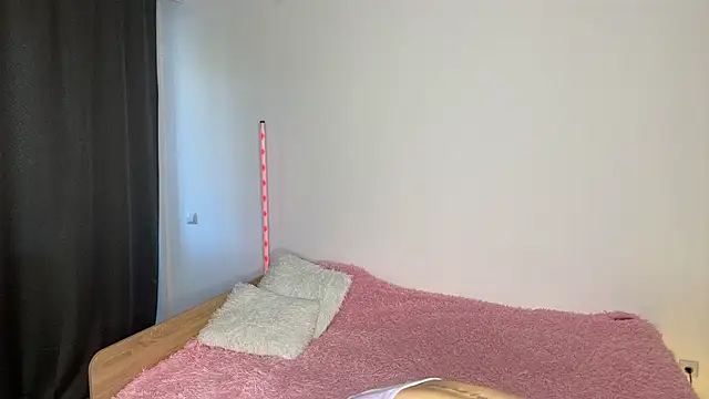 Rebel Angel  online show from September 16, 4:35 am