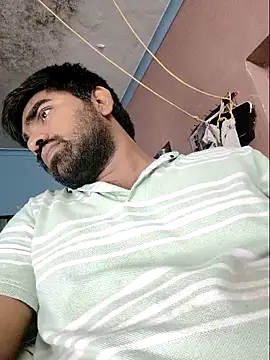 Snapshot of Harsha_Happy chatting on May 3, 11:55 pm Harsha Happy online show from May 3, 11:55 pm
