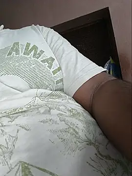 Snapshot of Harsha_Happy chatting on May 23, 11:31 pm Harsha Happy online show from May 23, 11:31 pm