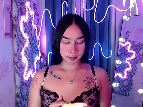 Snapshot of in_yourdreamstarxx chatting on November 24, 10:31 pm in yourdreamstarxx online show from November 24, 10:31 pm