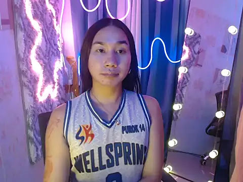 Snapshot of in_yourdreamstarxx chatting on November 30, 1:48 pm in yourdreamstarxx online show from November 30, 1:48 pm