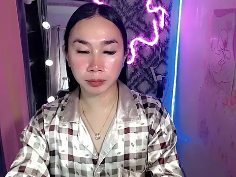 Snapshot of in_yourdreamstarxx chatting on January 12, 4:45 pm in yourdreamstarxx online show from January 12, 4:45 pm