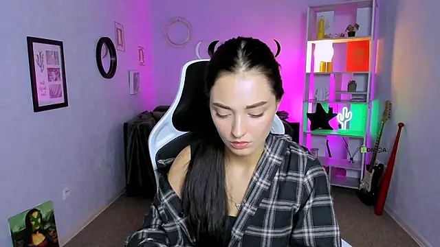 miki-niki online show from September 10, 5:35 pm