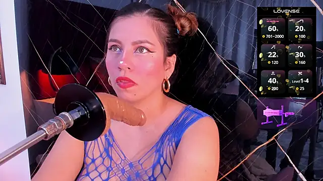 Snapshot of abby_blond_ chatting on October 30, 12:17 pm abby blond online show from October 30, 12:17 pm