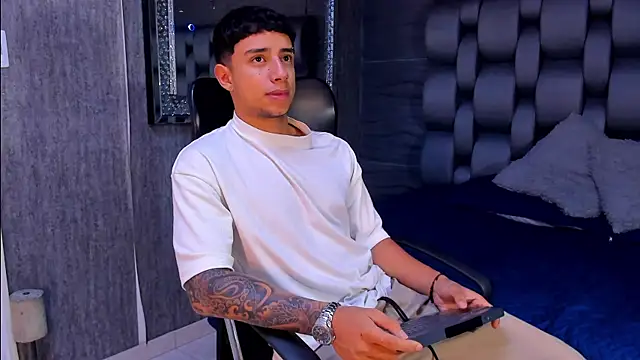 Snapshot of jaze_bradley chatting on September 9, 11:32 am jaze bradley online show from September 9, 11:32 am