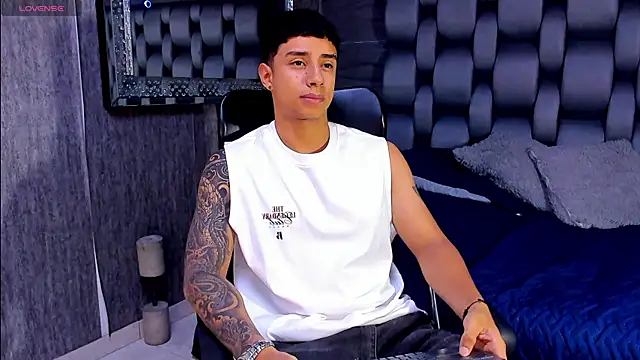 Snapshot of jaze_bradley chatting on September 11, 11:32 am jaze bradley online show from September 11, 11:32 am