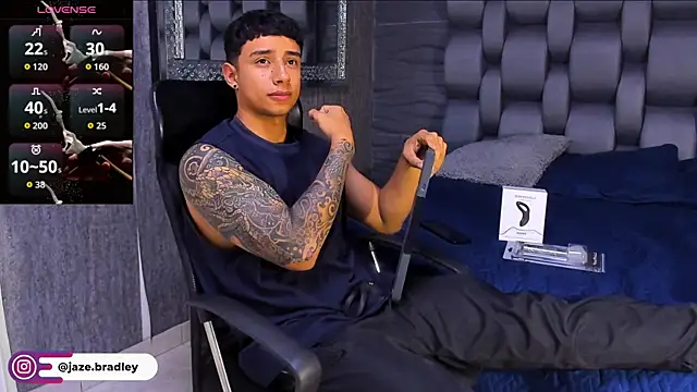 Snapshot of jaze_bradley chatting on September 12, 11:54 am jaze bradley online show from September 12, 11:54 am