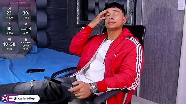 Snapshot of jaze_bradley chatting on September 30, 11:37 am jaze bradley online show from September 30, 11:37 am