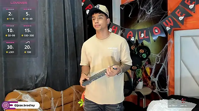 Snapshot of jaze_bradley chatting on October 22, 11:32 am jaze bradley online show from October 22, 11:32 am