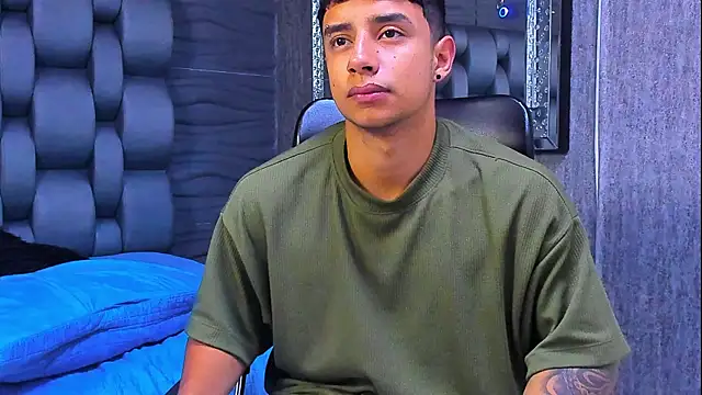 Snapshot of jaze_bradley chatting on November 5, 11:32 am jaze bradley online show from November 5, 11:32 am