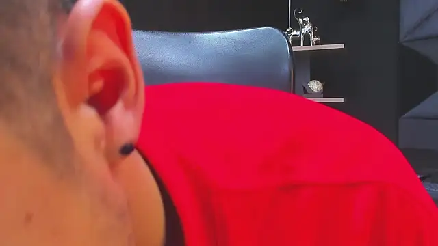 jaze bradley online show from December 19, 11:39 am