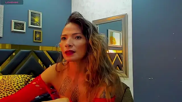 Kaya Tate online show from November 17, 1:17 pm