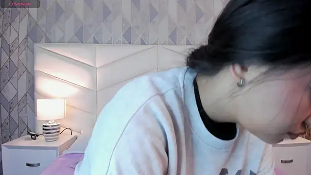 Snapshot of victoria___jonnes chatting on September 17, 12:51 pm victoria jonnes online show from September 17, 12:51 pm