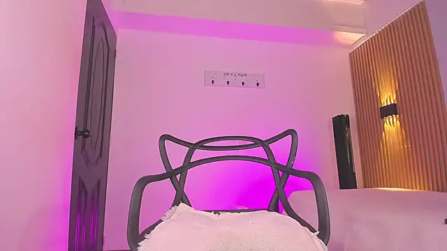 Snapshot of austin_rouse chatting on November 20, 1:50 am austin rouse online show from November 20, 1:50 am