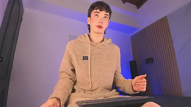 Snapshot of austin_rouse chatting on January 11, 8:58 pm austin rouse online show from January 11, 8:58 pm