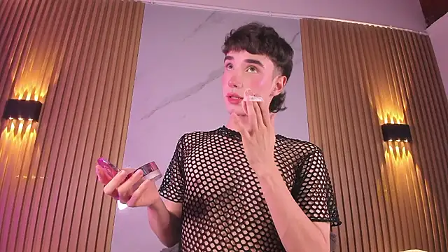 Snapshot of austin_rouse chatting on January 31, 8:07 pm austin rouse online show from January 31, 8:07 pm