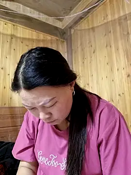 yoowwmr online show from October 25, 1:02 am