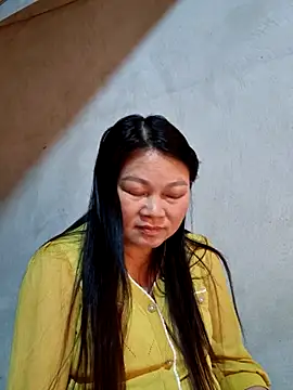 yoowwmr online show from October 27, 1:26 pm