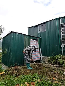 yoowwmr online show from October 29, 1:41 am