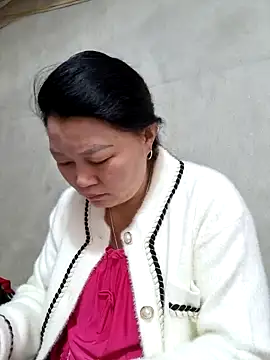 yoowwmr online show from November 24, 1:49 am