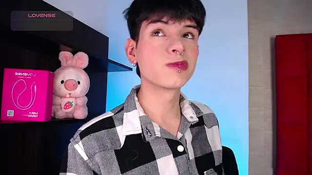 Ezra Storm online show from December 17, 4:40 am