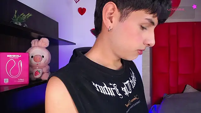 Ezra Storm online show from February 13, 4:52 am