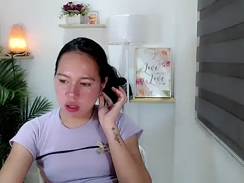 kimbratx online show from May 25, 12:38 am