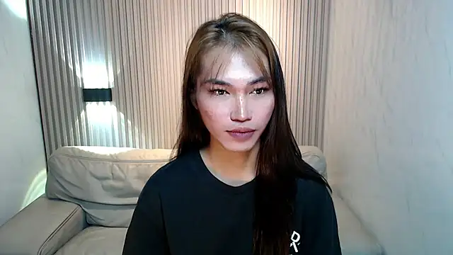 lovelychanel69xx online show from November 6, 11:15 pm