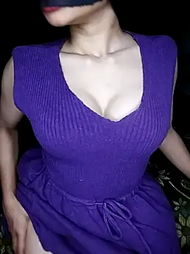 Snapshot of Sexy_livebabe chatting on January 13, 8:58 pm Sexy livebabe online show from January 13, 8:58 pm