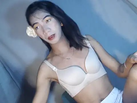 xyourdreamtrans online show from February 22, 7:19 am