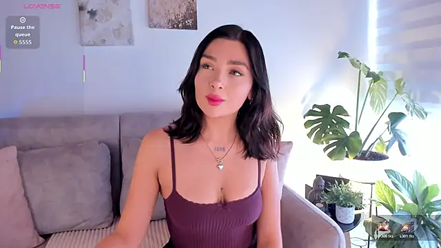 Estrer collins online show from November 14, 7:34 pm