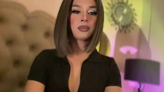 Snapshot of solana_imani chatting on March 25, 5:08 pm solana imani online show from March 25, 5:08 pm