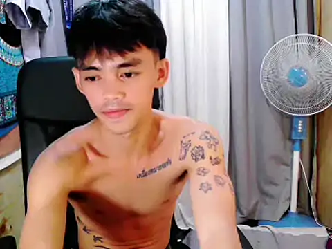 urhunky boy online show from September 22, 1:13 pm