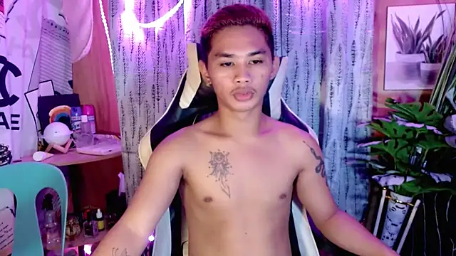 asianhardcock25 online show from October 19, 11:44 am