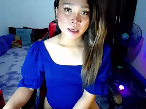 Urassiansweetcummer online show from March 10, 6:46 pm