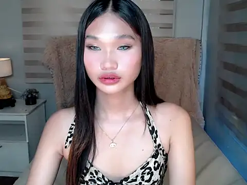 universal slutt online show from October 24, 4:25 pm