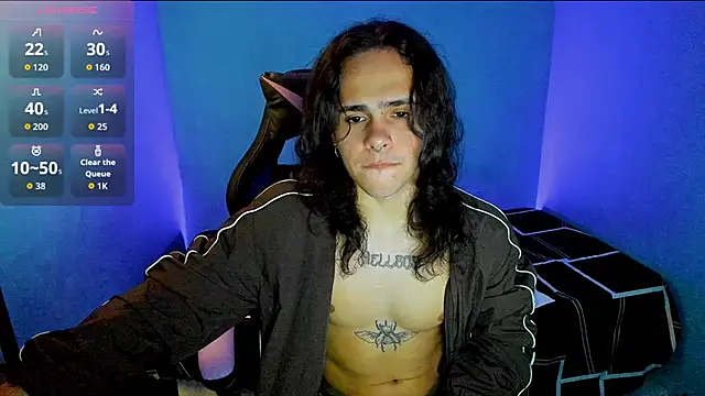 Snapshot of Maximiliano_scoott__ chatting on September 20, 7:04 pm Maximiliano scoott   online show from September 20, 7:04 pm