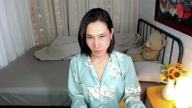 Snapshot of TRANSGODDESSA chatting on December 20, 2:07 am TRANSGODDESSA online show from December 20, 2:07 am