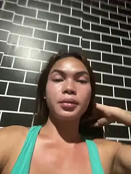 lucyheart777 online show from December 17, 3:51 pm