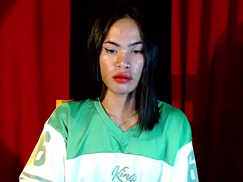 Snapshot of urhotty_megss chatting on February 9, 5:28 pm urhotty megss online show from February 9, 5:28 pm