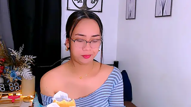 Zialustts online show from March 13, 3:57 am