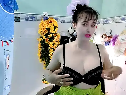 emgaixinhngoan online show from October 1, 3:45 am